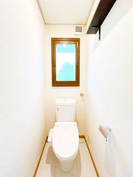 【リフォーム済】1階トイレです。設備点検とクリーニング。