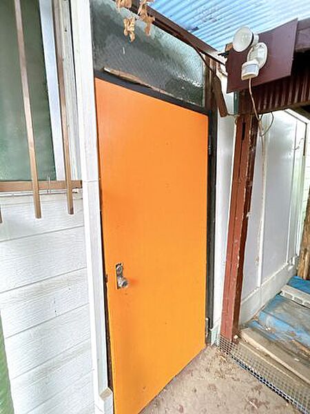 【リフォーム中】勝手口です。間取り変更に伴いふさぎます。