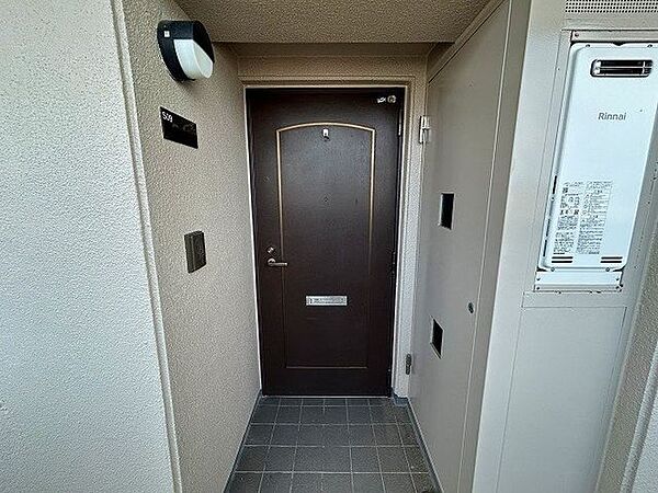 玄関ポーチ
