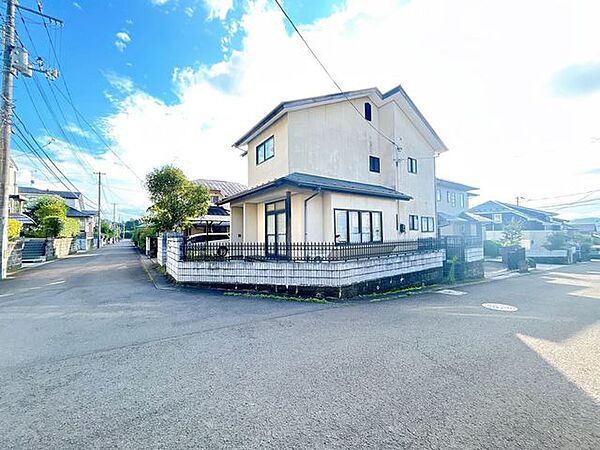 【前面道路】2方面道路に面しており、どちらも公道で幅員約5.9ｍです。