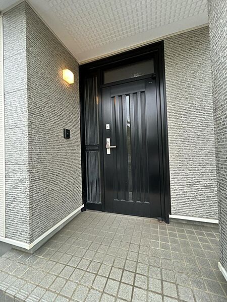 detached 福島県南相馬市原町区北原字岩見堀子1-15
地図を見る