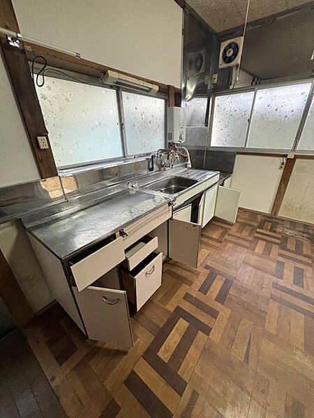 detached 福島県南相馬市原町区南町3丁目88-2
地図を見る