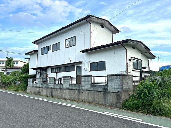 detached 福島県二本松市郭内2丁目99-2
地図を見る