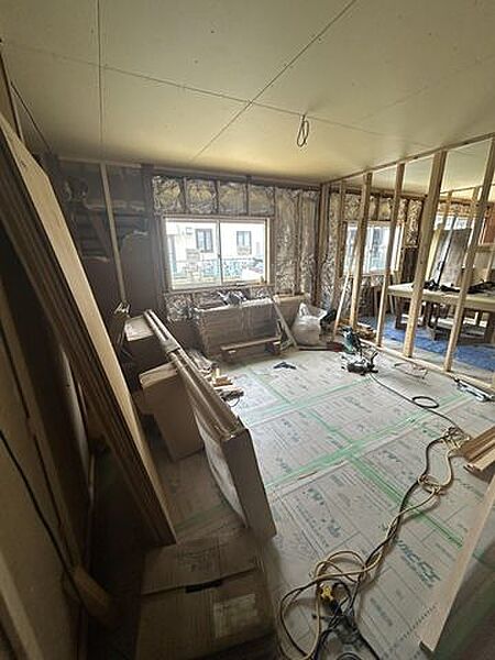 【リフォーム中】1階東側和室は洋室に変更を行う予定です。天井壁クロスの張替、床フロアの張替を行います。