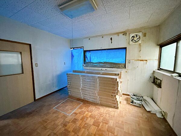 detached 福島県須賀川市松塚字北山54-14
地図を見る