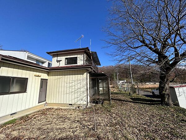 detached 福島県須賀川市松塚字北山54-14
地図を見る
