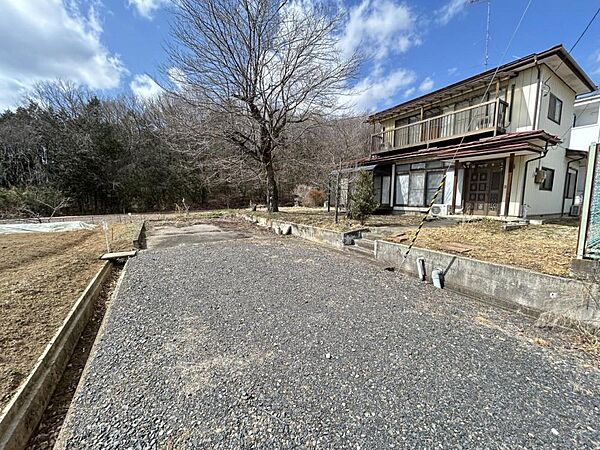 detached 福島県須賀川市松塚字北山54-14
地図を見る