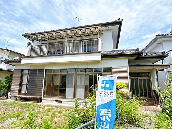 detached 福島県西白河郡泉崎村大字関和久字八雲神社6-10
地図を見る