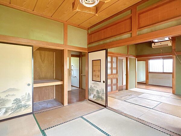 detached 福島県西白河郡泉崎村大字関和久字八雲神社6-10
地図を見る