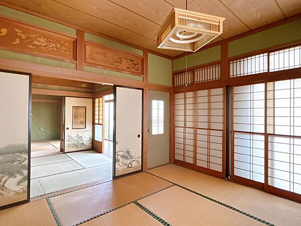 detached 福島県西白河郡泉崎村大字関和久字八雲神社6-10
地図を見る