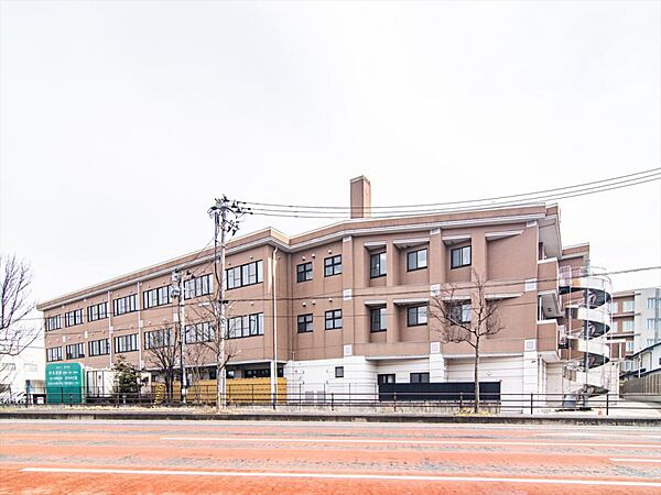 detached 福島県本宮市仁井田字下ノ原28-110
地図を見る