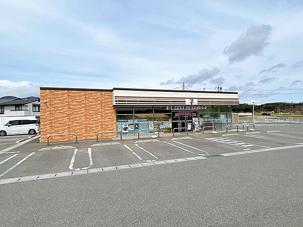 セブンイレブン長沼西店様1000ｍ（徒歩13分/車2分）