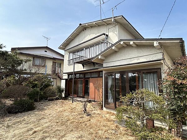 detached 福島県喜多方市字寺町南5064-1
地図を見る
