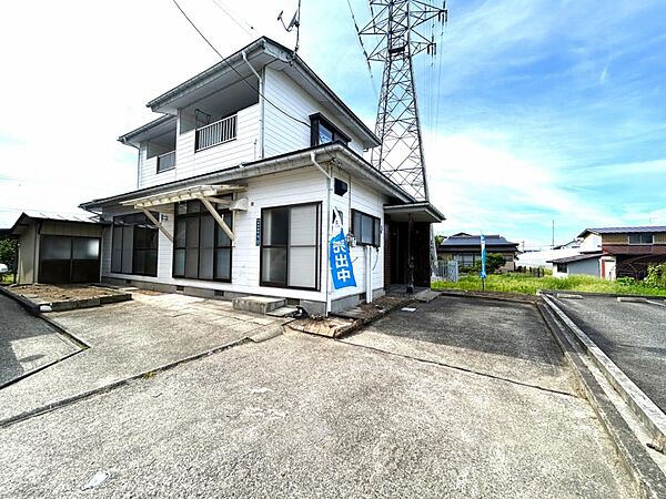 detached 福島県会津若松市幕内東町10-8
地図を見る