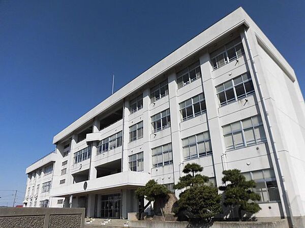 新潟市立下山中 【中学校】下山中学校まで約1.1ｋｍ（徒歩約14分） 1100m