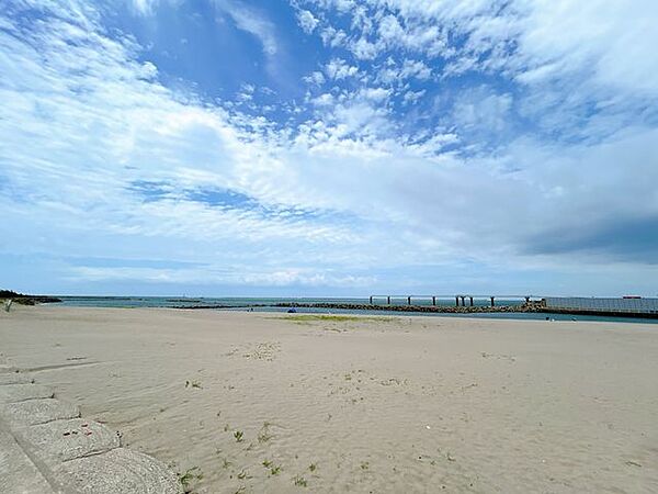 山の下船江町浜海水浴場まで約450ｍ（徒歩6分） 2000m