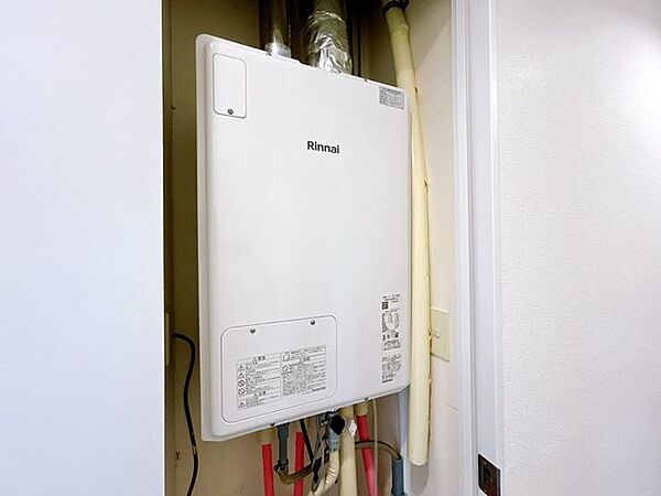 【リフォーム済】リンナイ製の給湯器に新品交換します。キッチン・お風呂・洗面台に温かいお湯を供給してくれる生活必需品です。