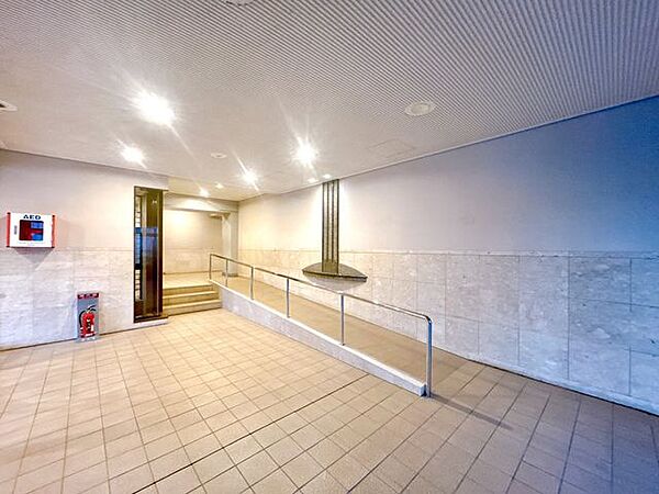 【共用部】エントランスです。