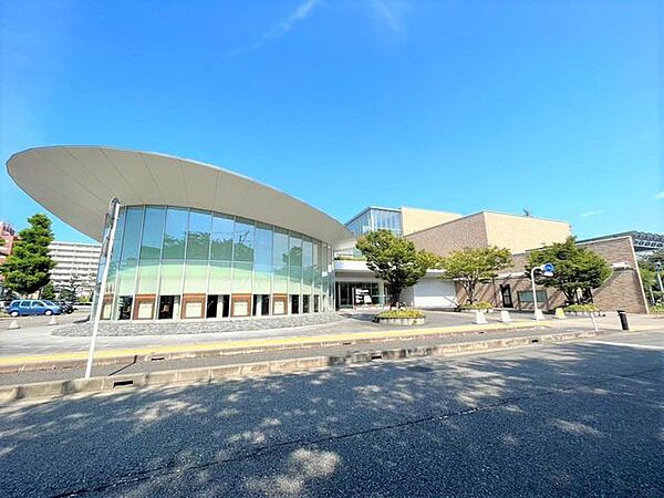 ほんぽーと新潟市立中央図書館まで約2800ｍ