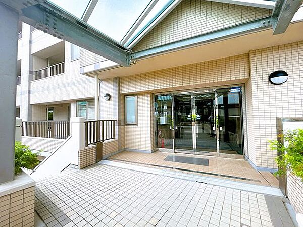 【エントランス】