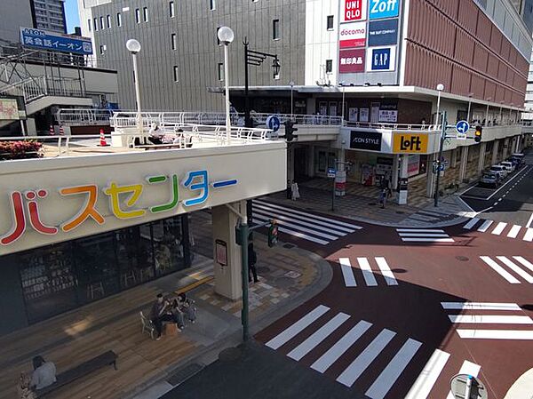万代シティまで約16.7km（車で約41分） 16700m