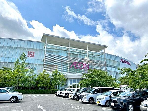 イオンモール新潟亀田インター様まで約1.1km（車で約27分） 10510m
