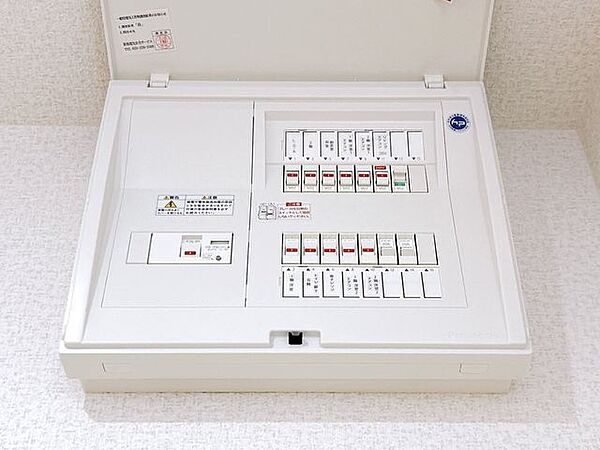 【同仕様写真】配電盤も新品交換します。お客様が住んでからも安心して生活できるように細部までしっかりリフォーム済みです。