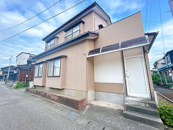建物を解体し、土地としてもご活用いかがでしょうか。