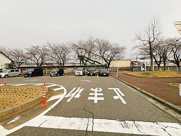 古津駅(JR東日本 信越本線) 徒歩63分。 4990m