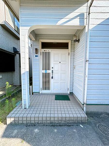 【リフォーム前】玄関です。