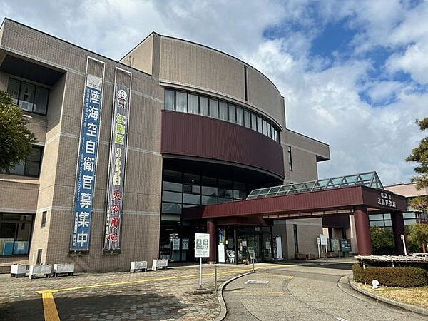 江南区役所まで約2300ｍです。