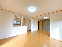 柏崎市大字与三　戸建て