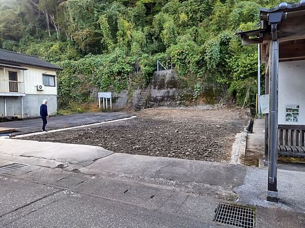 道路側外観写真です。