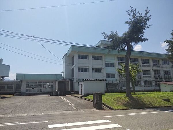 【周辺環境】浦佐小学校まで徒歩約19分(約1500ｍ)です。