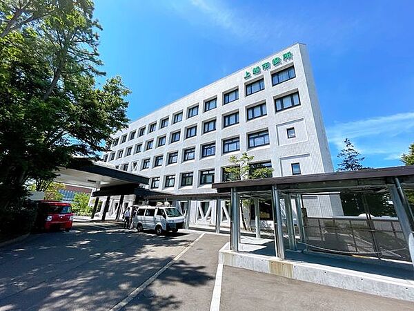 上越市役所 徒歩23分。 1800m