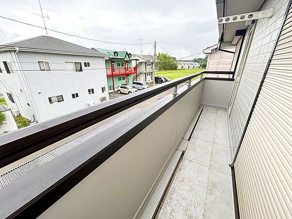 【リフォーム完成】ベランダの写真です。塗装を行いました。