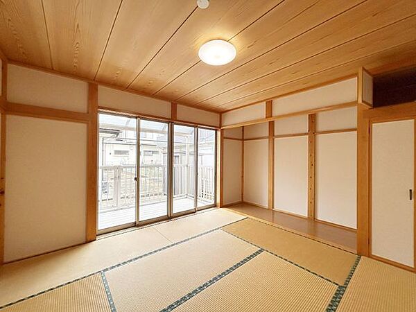 【リフォーム完成】和室の別角度写真です。ハウスクリーニングを行います。
