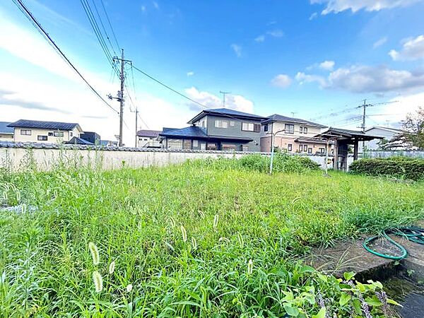 【現況販売】お庭の別角度写真です。