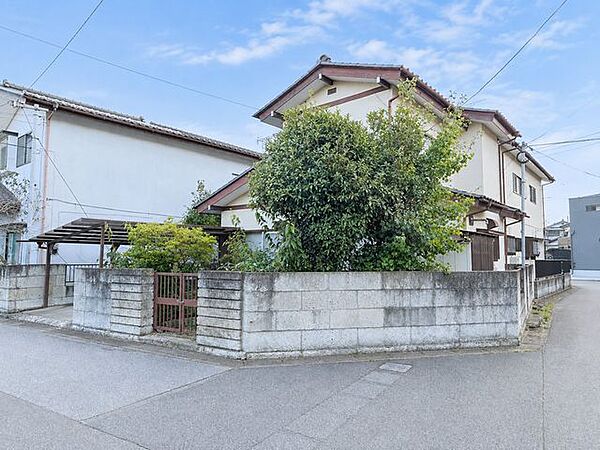 【9/4まで現況販売】「価格を抑えたい」も「自分好みにしたい」も両立できる、期間限定現況販売＋必要な箇所だけ追加リフォームが可能です。無駄を省きながら理想の住まいづくりを実現しましょう。