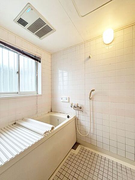 【9/4まで現況販売】「価格を抑えたい」も「自分好みにしたい」も両立できる、期間限定現況販売＋必要な箇所だけ追加リフォームが可能です。無駄を省きながら理想の住まいづくりを実現しましょう。