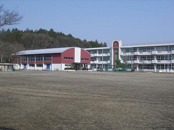宇都宮市立豊郷北小学校 徒歩20分。 1570m