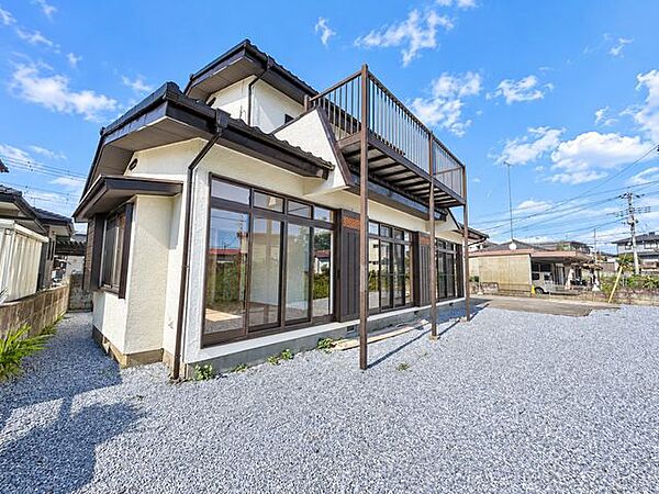 【リフォーム完成】随時ご案内可能ですので、内覧希望の方はお電話ください。閑静な住宅街にあるこちらの住宅は外壁を塗装することで、明るく引き締まった外観に仕上がりましたよ。