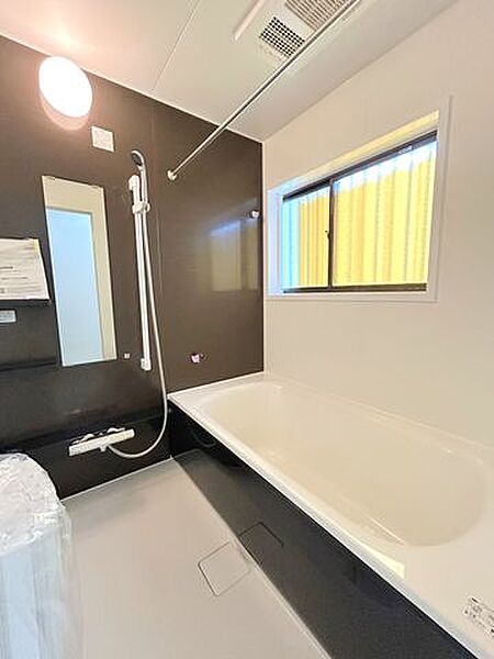 【リフォーム完成済み】価格には消費税、リフォーム費用を含みます。リフォーム中でもご案内可能。内覧希望の方はお電話ください。