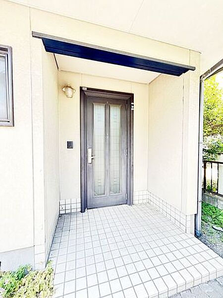 【8月23日まで期間限定現況販売】玄関の写真です。