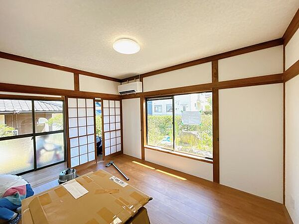 【リフォーム中8月8日更新〔1階洋室〕】照明交換、クロス交換、床は畳表替えを行う予定です。スイッチコンセントも新品に交換予定です。