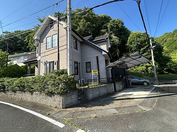 価格には消費税を含みます。自社物件につき随時ご案内可能。内覧希望の方はお電話ください。
