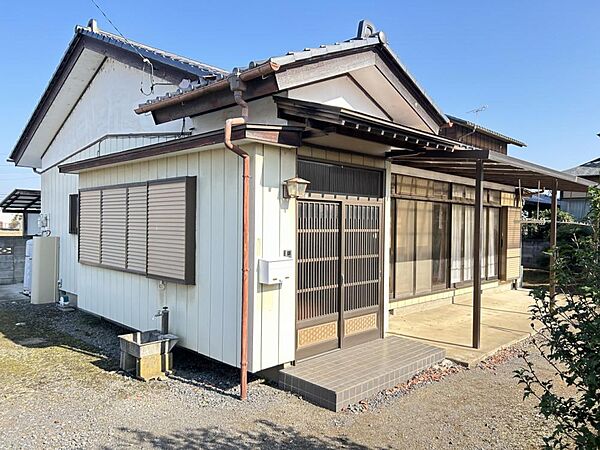detached 茨城県那珂市後台3174-5
地図を見る