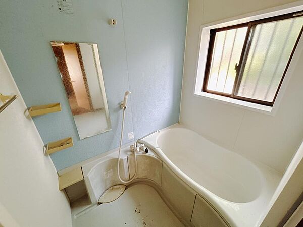 detached 茨城県笠間市吉岡33-18
地図を見る