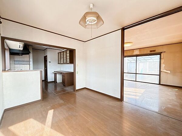 【リフォーム前】ダイニングキッチン11.5帖です。