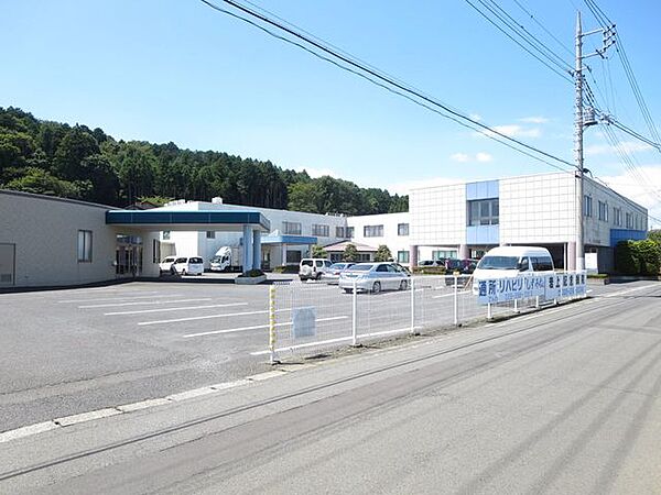 岩上記念病院 徒歩18分。 1400m